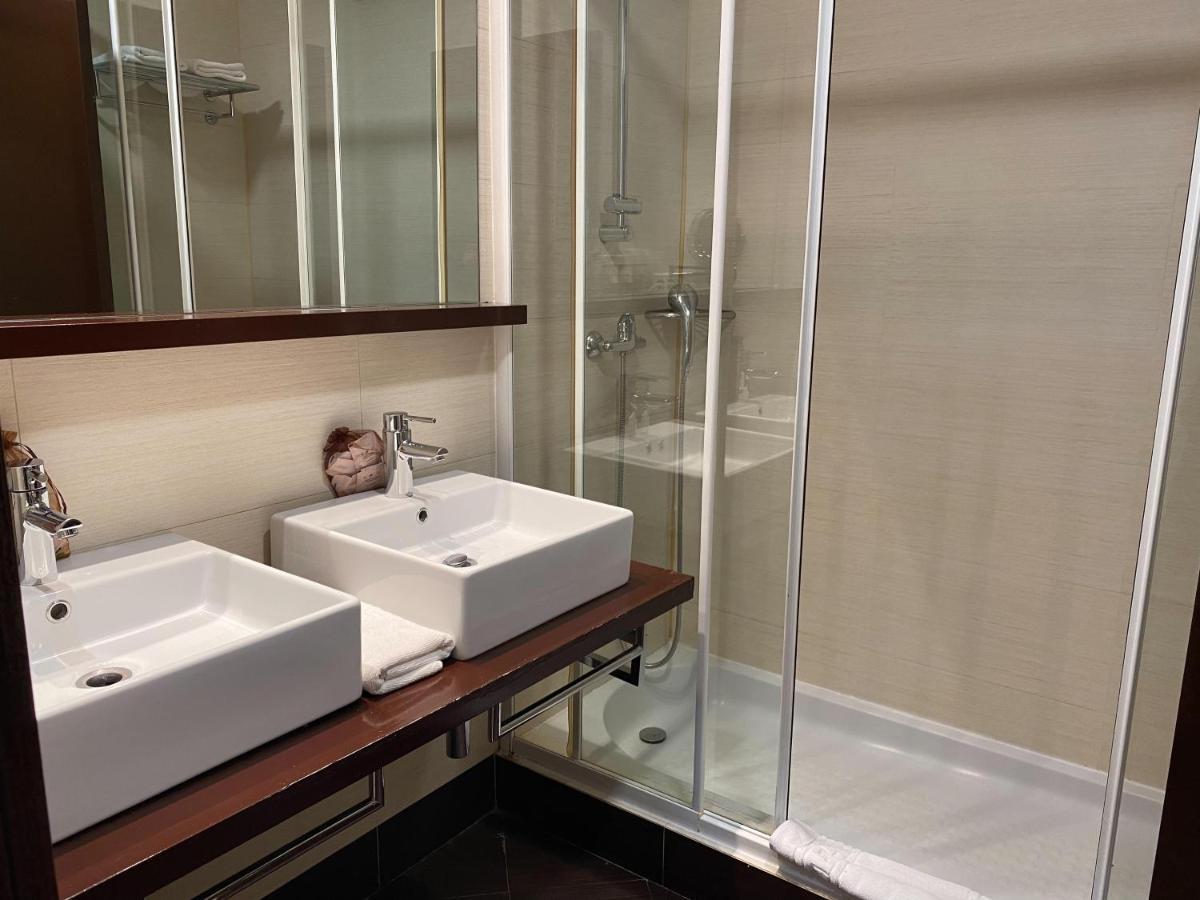 Hotel La Cantuena (Adults Only) Fuenlabrada Esterno foto