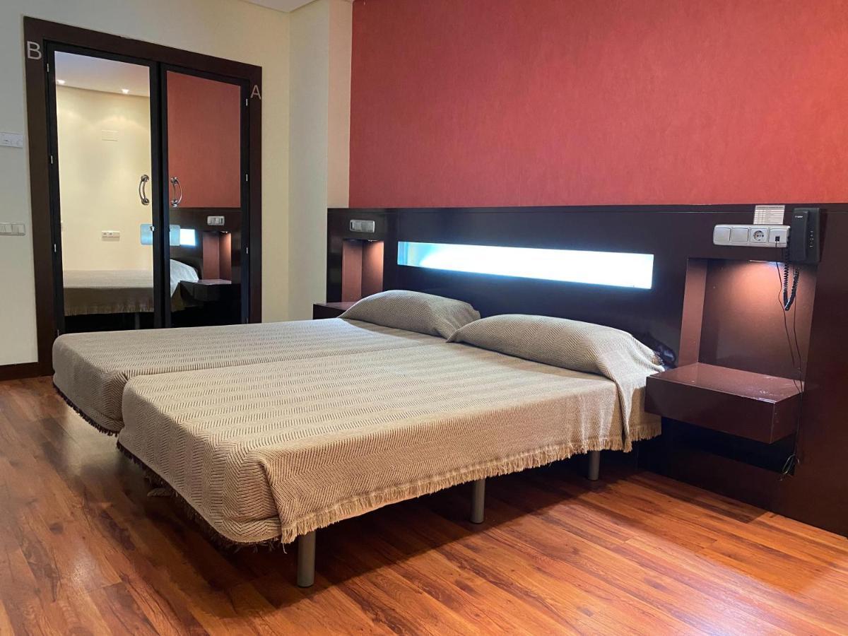 Hotel La Cantuena (Adults Only) Fuenlabrada Esterno foto