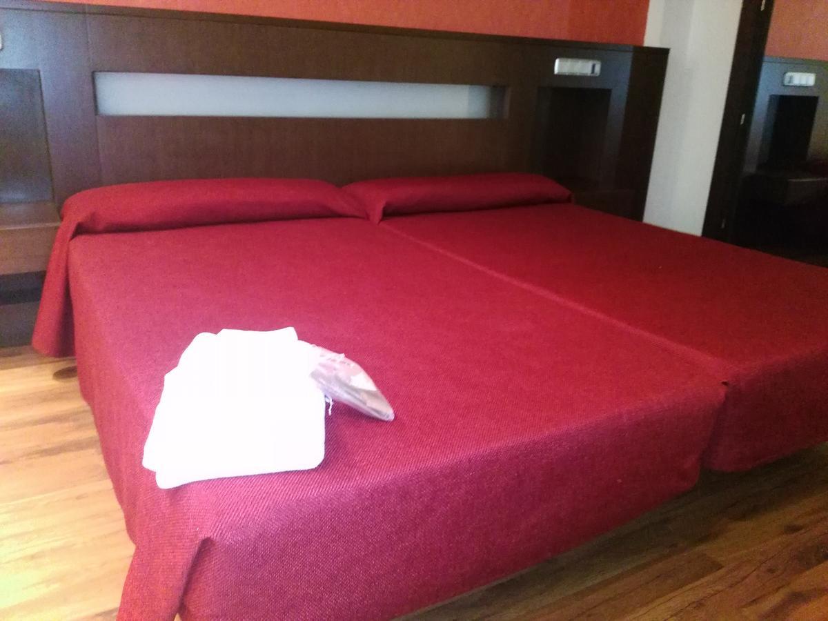 Hotel La Cantuena (Adults Only) Fuenlabrada Esterno foto