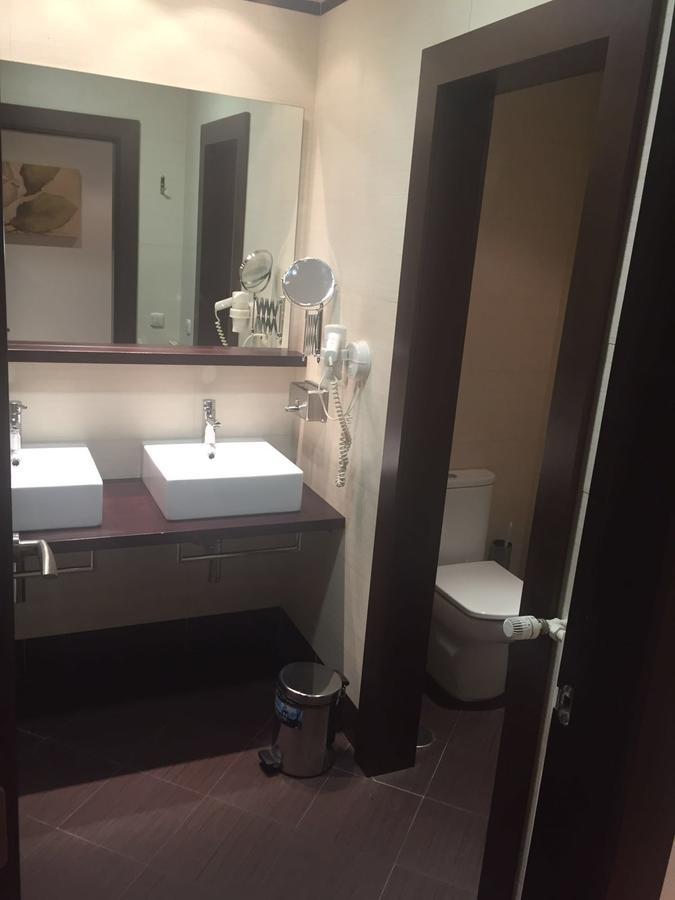 Hotel La Cantuena (Adults Only) Fuenlabrada Esterno foto