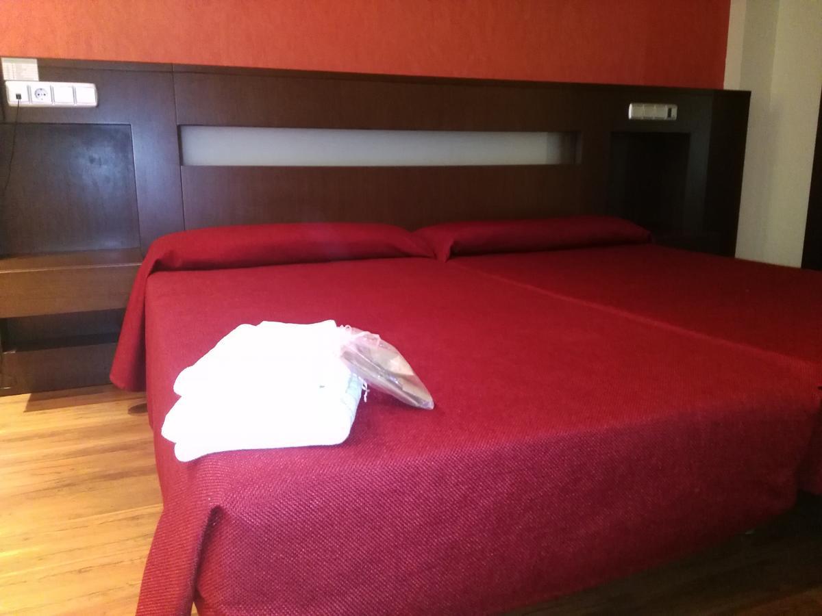 Hotel La Cantuena (Adults Only) Fuenlabrada Esterno foto