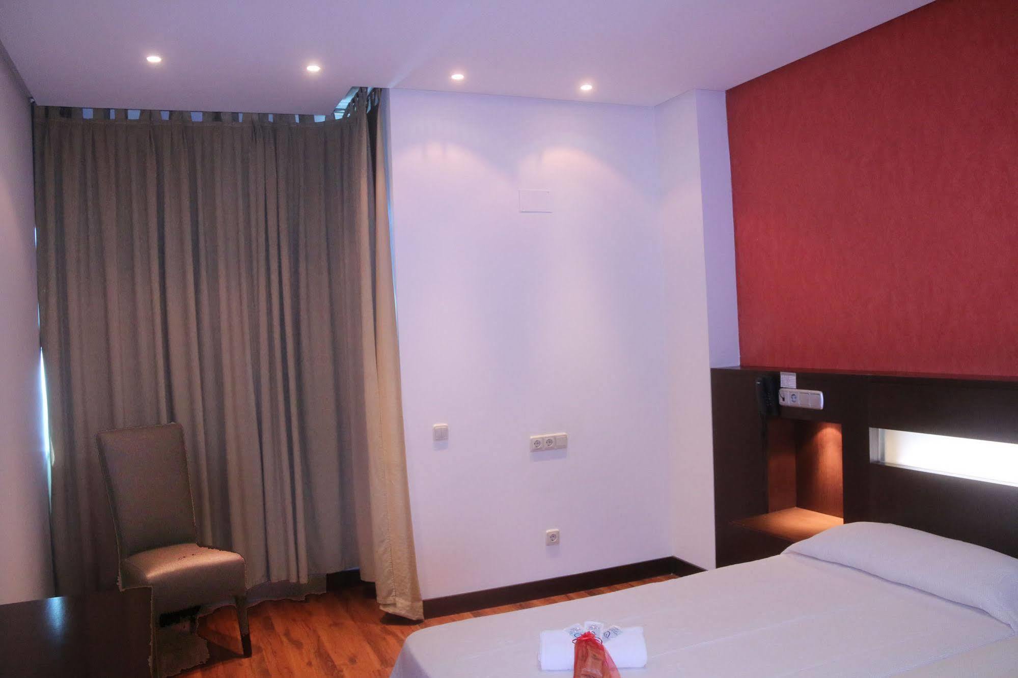 Hotel La Cantuena (Adults Only) Fuenlabrada Esterno foto